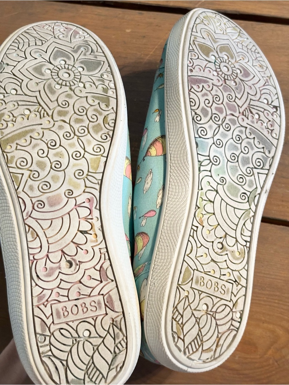 Women’s Dr. Seuss BOB’S Skechers Sneakers/Shoes - Picture 4 of 4